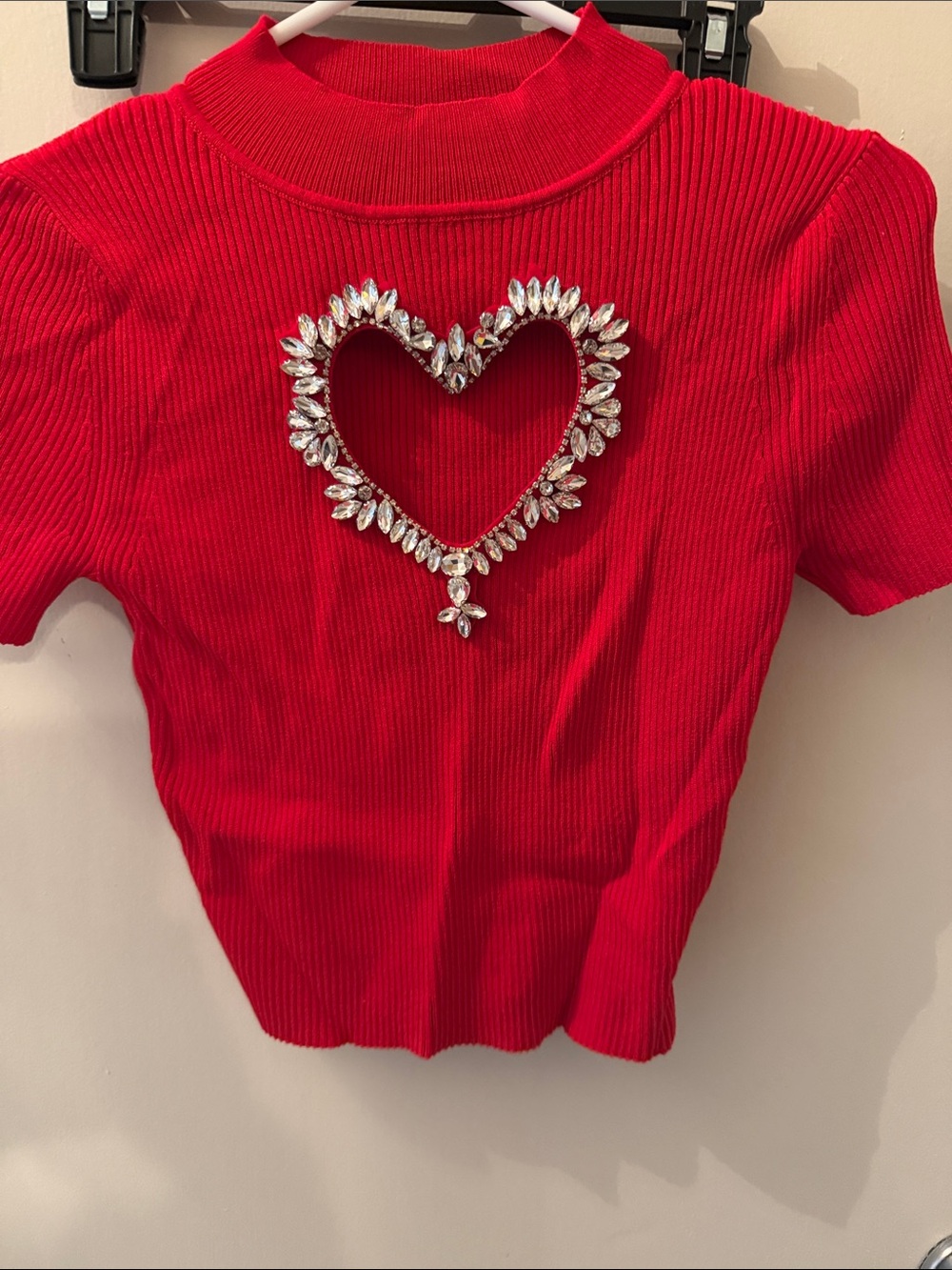 AKIRA Red Ribbed Short Sleeve Crop Top with Jeweled Heart Cutout